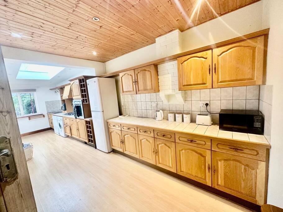 4 Bed House In Daneby Road,Se6 Villa Catford Exterior photo