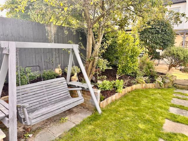4 Bed House In Daneby Road,Se6 Villa Catford Exterior photo