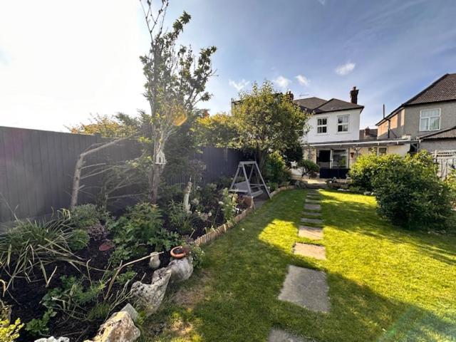 4 Bed House In Daneby Road,Se6 Villa Catford Exterior photo